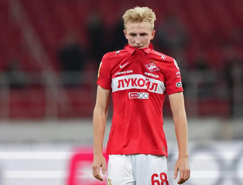 Он поступил Он поступил